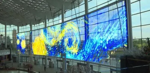 شاشة LED شفافة فائقة الخفة للا - مراجعة Outdoor Lighting Wall وسعره